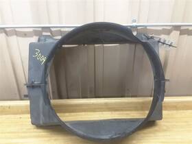 673.gm8m01 Silvrdo15 2001 Radiator Shroud 191597