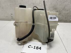 Cs32154 American Motors 2008 Hummer H3 Front Coolant And Water Reservoir Tank With Hose Oem