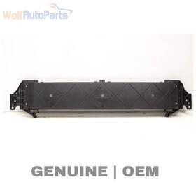 17517803066 Bmw 2013-2015 740i 3.0l - Lower Radiator Carrier Cover 7803066