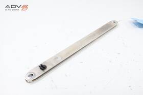 32006859572 Bmw 2014 - 2017 I8 I12 Engine Radiator Right Side Support Brace Bracket Oem