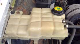 671.gm4s94 Buick Roadmastr 1994 Coolant Reservoir