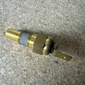 Wta1658 Carquest Engine Coolant Temperature Sender