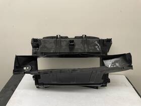 22786847 Chevrolet 2014 2015 2016 2017 2018 2019 Corvette Radiator Lower Air Baffle