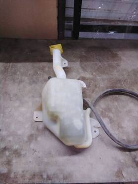 671-00300 Chrysler Coolant Reservoir Fits 04-07 Caravan