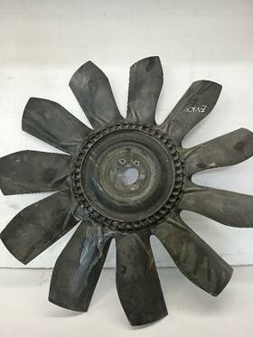 325.kwhc10 Cummins Isx 32 Inch Fan Blade 2.5 Pilot 3.5 Pattern 10881763