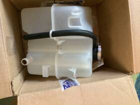 603-081 Dorman 01-2010 Sebring 2.7 01-06 Stratus Pressurized Coolant Reservoir Tank Jug