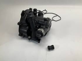 F-567776.14 06l121111p 18-24 Volkswagen Atlas 2.0l Engine Coolant Thermostat Housing Q