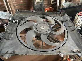674-00882 Ford Radiator Fan Motor Assembly Fits 05-14 Mustang
