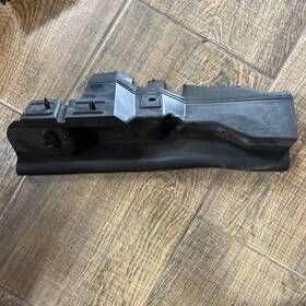 Br33-8102-aa Ford 2010-2014 Mustang Radiator Core Right Side Air Deflector Baffle Trim Oem