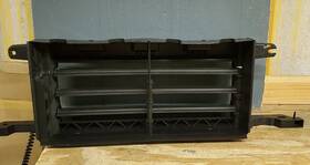 Ml3z-8475-e Ford Genuine 2020-2024 F-150 Radiator Lower Shutter Assembly 3.5l With Motor