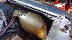 671.fd8w96 Ford Truck E150 1996 Coolant Reservoir 903516