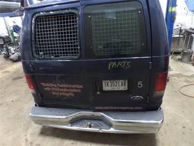 673.fd8x06 Ford Truck E250 2006 Radiator Shroud 9803437 673.fd8x06 Ford Truck E250 2006 Radiator Shroud 9803437
