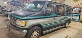 675-02200a Ford Truck Radiator 351w Standard Cooling Fits 1992 E150 Van 1174250