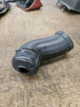 15252918 Gm 2005-2013 C6 Corvette Lh Front Driver Side Brake Cooling Duct Pipe