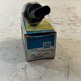 22521772 Gm New Oem Ac Delco Engine Coolant Level Sensor Switch Fits 1982-1985