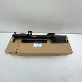 23390797 Gm 19-24 Gmc Sierra 1500 Silverado Driver Side Radiator Air Baffle