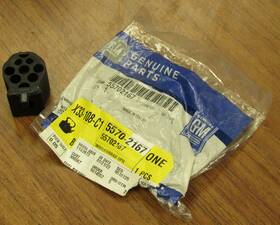 55702167 Gm New Oem Radiator Insulator Bushing 55702167 Gm New Oem Radiator Insulator Bushing