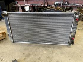 140108026 Gmc Truck Used 2006 C4500 Diesel Radiator 6.6 Shipped Part #