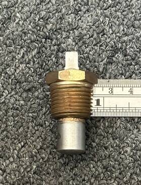 G80459 Gray Marine Graymarine #g80459 Temperature Sending Unit With Spade Blade -2.5 Inch Tall New