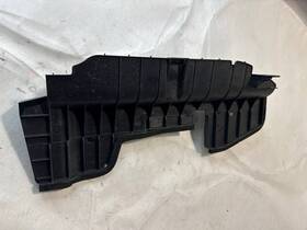 29134-c2100 Hyundai 2015-2017 Sonata Sedan Air Guar Right Passenger Side Oem