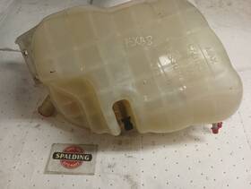 671.ihhc09 International Fltot2602872 4200/4300/4400 Coolant Reservoir 11134638