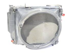 675.is8p15 Isuzu - Medium Duty Truck Complete Radiator And Shroud 6.0 Oem Npr 2015