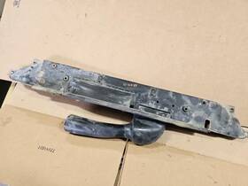 109-50659b Jaguar 94-96 Xjs Convertible 6cyl 4.0l Radiator Core Support Air Intake Vent