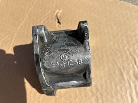 Eac1258 Jaguar Xj6 Series 2 Thermostat Housing For Fuel Injected Cars
