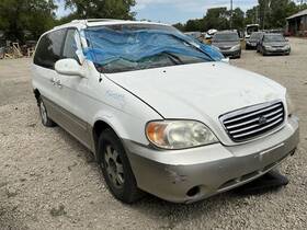 675-59408 Kia Radiator Fits 02-05 Sedona 775216