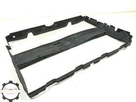K8d2-8a108-ad Land Rover 2020-2023 Front Radiator Air Deflector Guide Oem #note