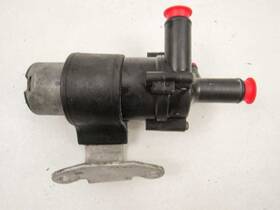 0018353564 Mercedes-benz Auxiliary Secondary Coolant Circulation Pump For 99-03 W210 W208 W202
