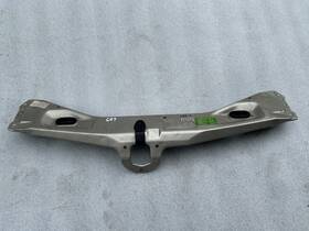 1406202716 Mercedes-benz 109-50601 1995 S500 W140 Sedan Upper Radiator Support Tie Bar Bracket
