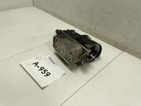 318.mb1q11 Mercedes-benz 2011 S550 Engine Motor Oil Filter Cooler Oem