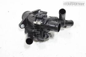A2702000615 Mercedes-benz 2014-2019 Cla250 C117 2.0l Engine Coolant Thermostat Housing And Hose Oem