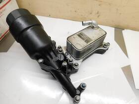 A6511800665 Mercedes-benz Vito Kombi Engine Oil Filter Cooler Assembly