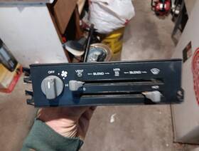 16030033 Pontiac 1984-1988 Temperature Control Fiero Climate Heat Untested