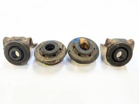 675-02359a Saturn Radiator Mounting Brackets / Bushings Fits 1996-1998 S Series