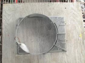 673.to1685 Toyota 1985 Toypu Radiator Shroud 371592