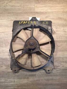 674-58815r Toyota Passenger Right Radiator Fan Motor Assembly Fits 95-99 Avalon 355698