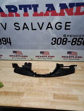 111119517 Volkswagen Vintage Vw Volbettle Front Cooling Tin Single Tab Cover Shield Iu