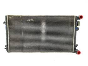 1c0-121-253-d Volkswagen Radiator 2.5l Fits 2006-2010 Beetle 81346