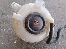 671.vw1u19 Volkswagen Arteon 2019 Coolant Reservoir 366709