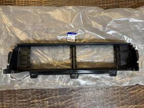 31383991 Volvo New Oem 2017-2026 S90 Lower Radiator Support Air Duct Deflector Guide