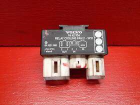 899251000 Volvo 1998 1999 2000 S70 V70 C70 Cooling Fan Relay 2 Speed 9442934