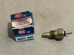 Gm 8993146 Engine Coolant Temperature Sender Sensor Switch -- Nos Oem. Fixed Price $30.00.