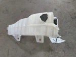 For 2017 Freightliner Cascadia 125 Radiator Overflow Tank , Md. Fixed Price $206.88.